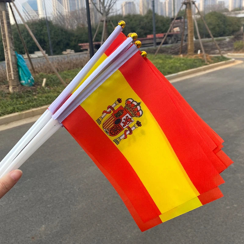 DRAPEAUX ( lot de 100 ) Espagne N° 6 🚩